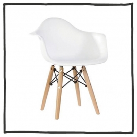 DAW EAMES STYLE STOEL